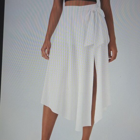 HALARA Dresses & Skirts - XLARGE     HALARA BREEZEFUL 2 IN 1 TIE SPLIT QUICK DRY FLOWY SKIRT